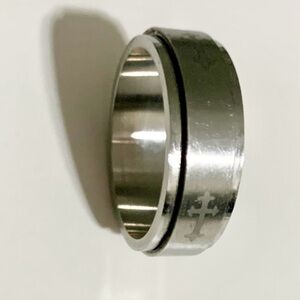 Silver Cross Spinner Ring